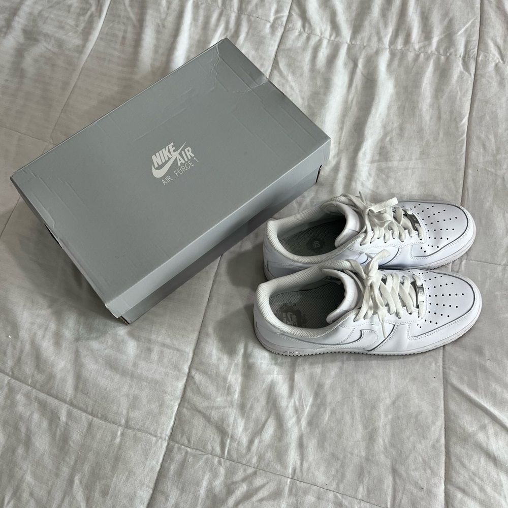 Nike Air Force 1 ‘07 Low White Sneakers
